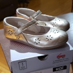 Girls leather dress shoes by See Kai Run size 12